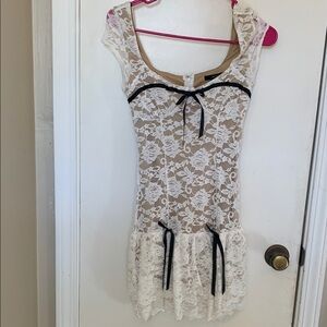 Forever 21 Beige and Black Lace Dress